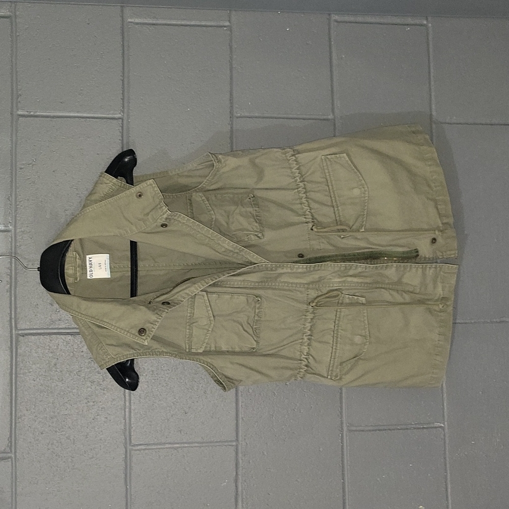 Green utility vest
